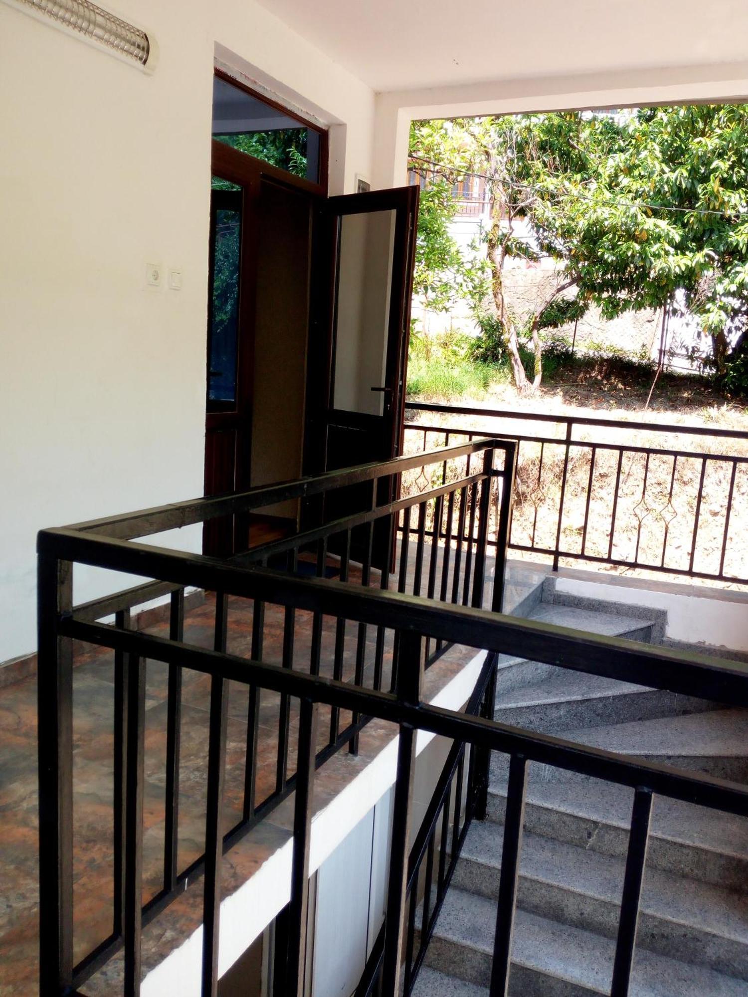 Small Guest House كفارياتي المظهر الخارجي الصورة