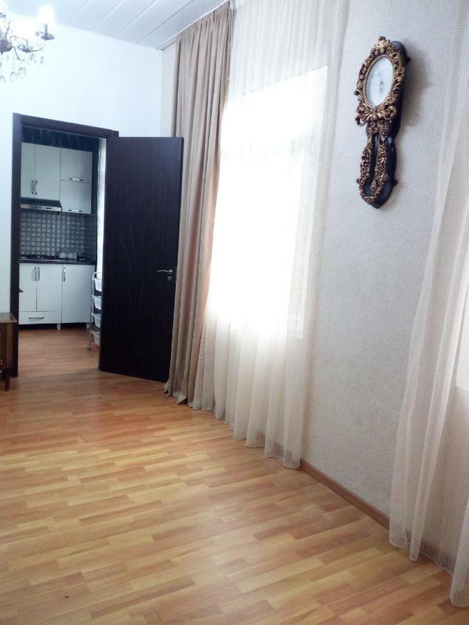 Small Guest House كفارياتي المظهر الخارجي الصورة